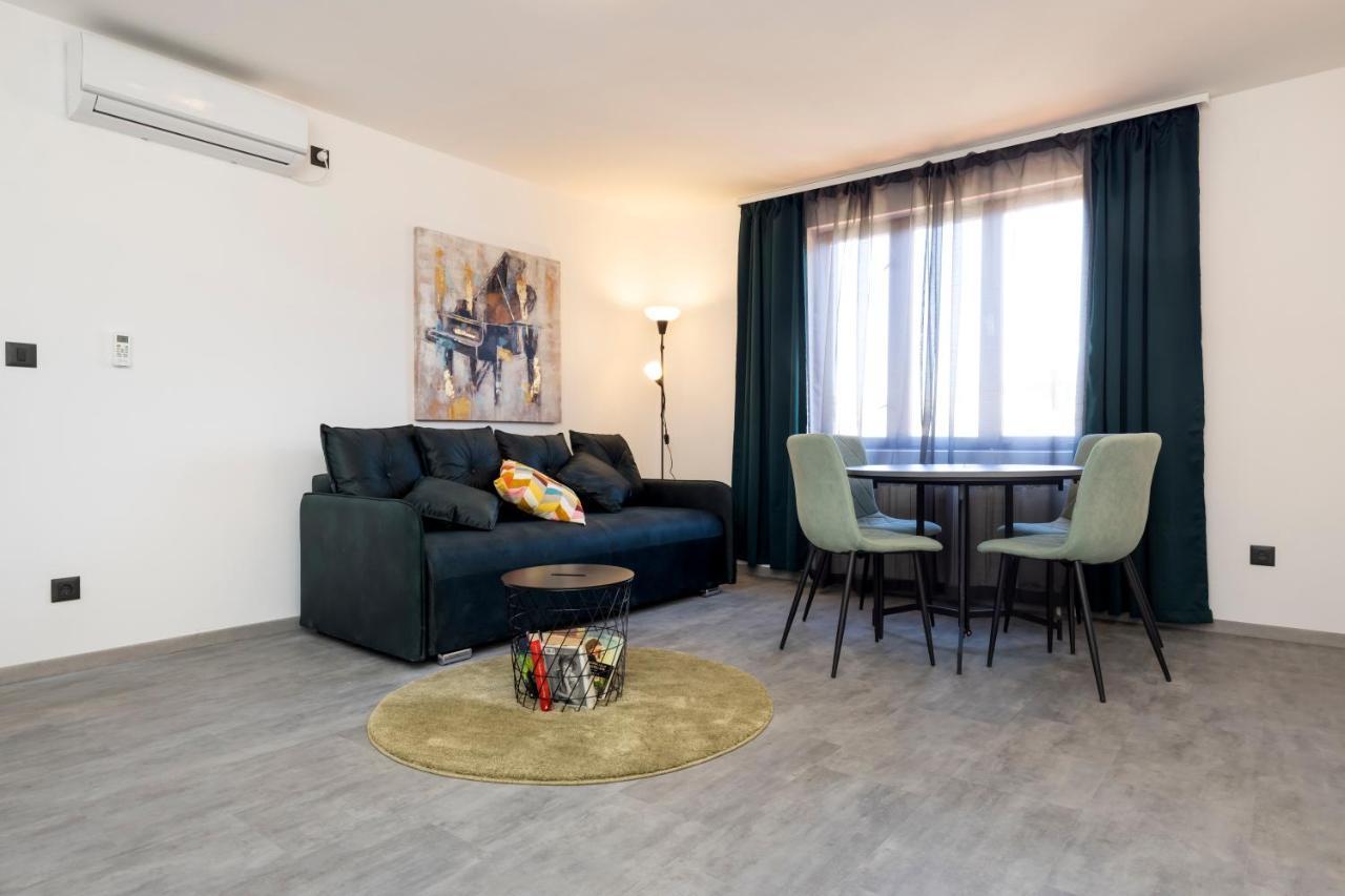 מאלי לוסיניי Providenca Accommodation חדר תמונה